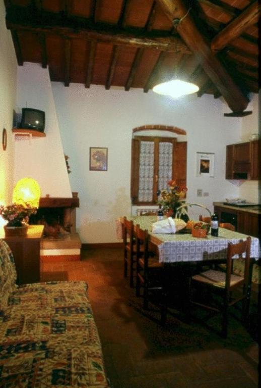 Agriturismo Relais Poggio Primo Borro Luaran gambar